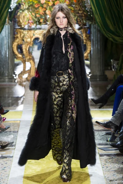 Look 53